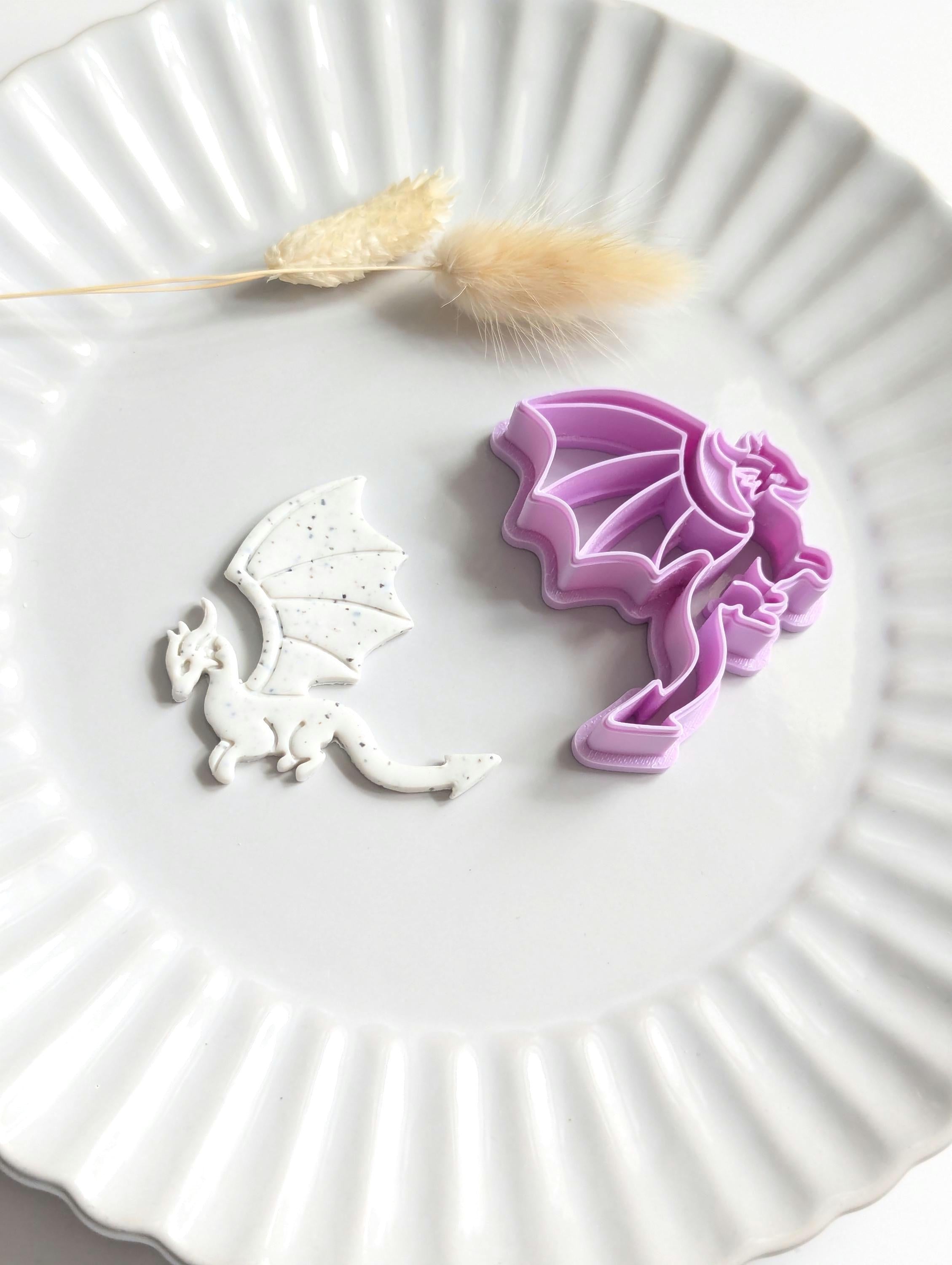 Large dragon polymer clay cutter