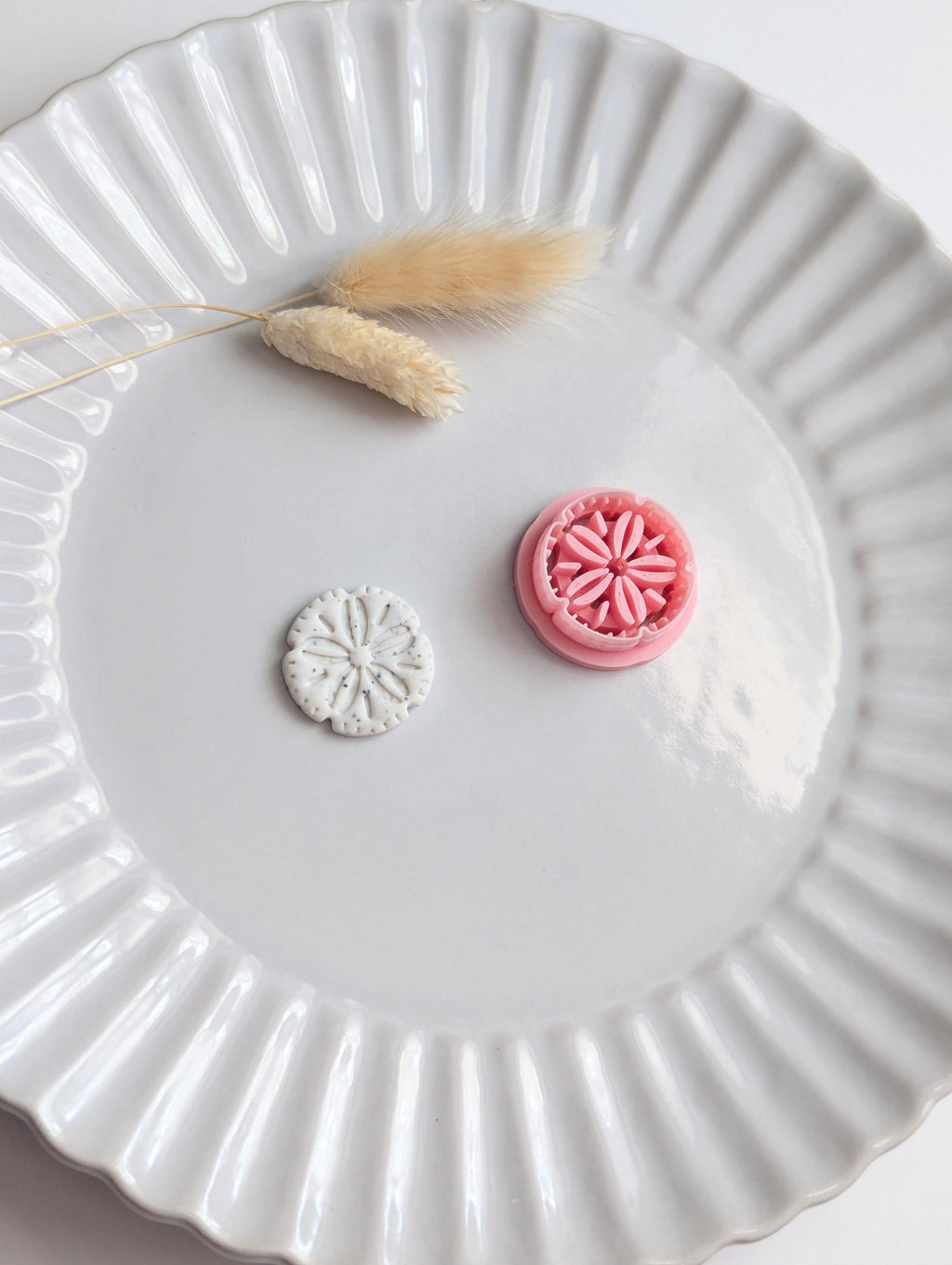 Sand dollar polymer clay cutter