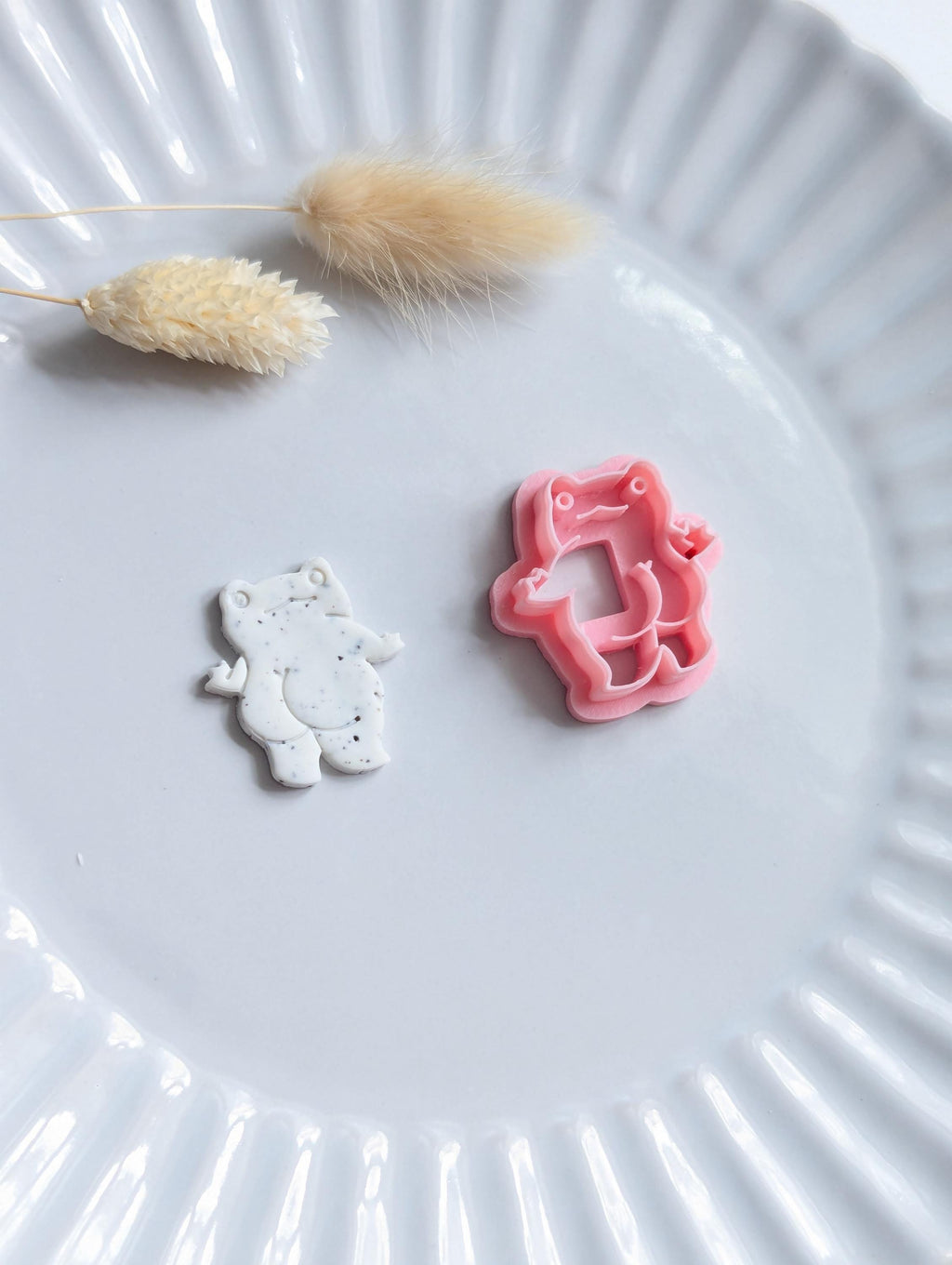 Booty frog polymer clay cutter