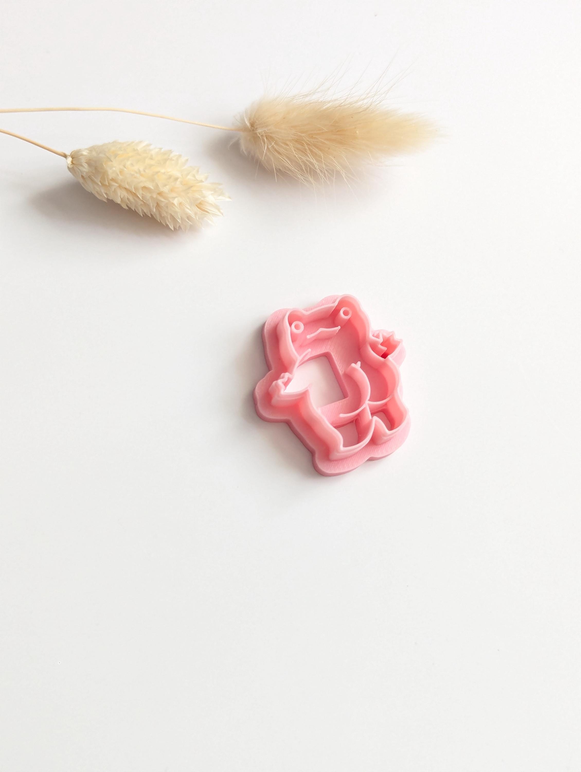 Booty frog polymer clay cutter