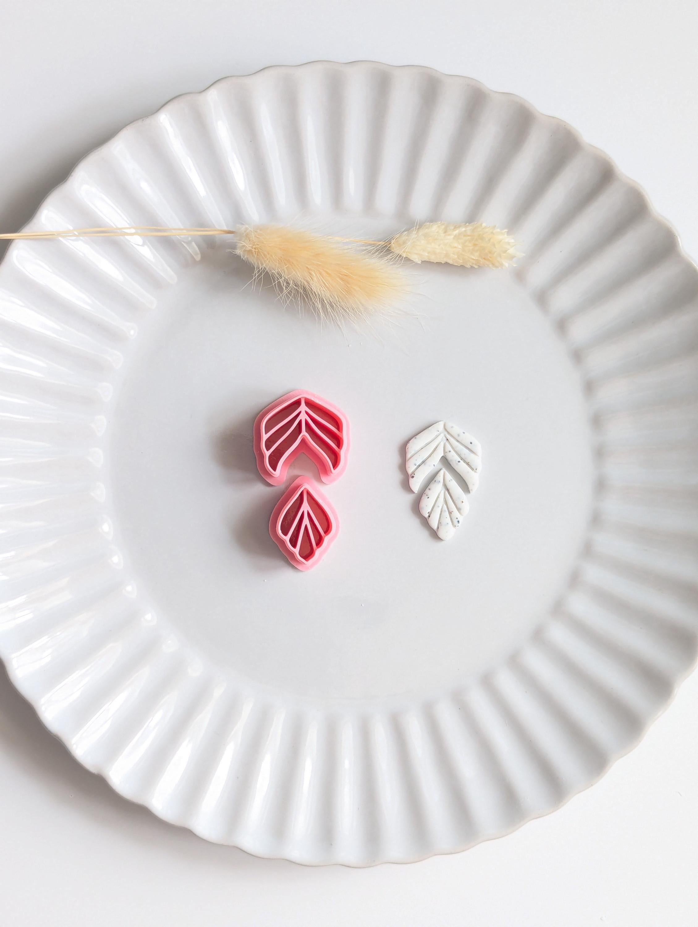 Elegant drop leaf polymer clay cutter set