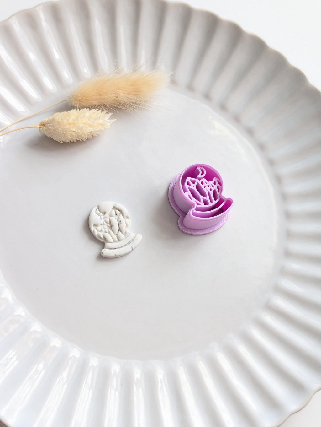Crystal ball polymer clay cutter