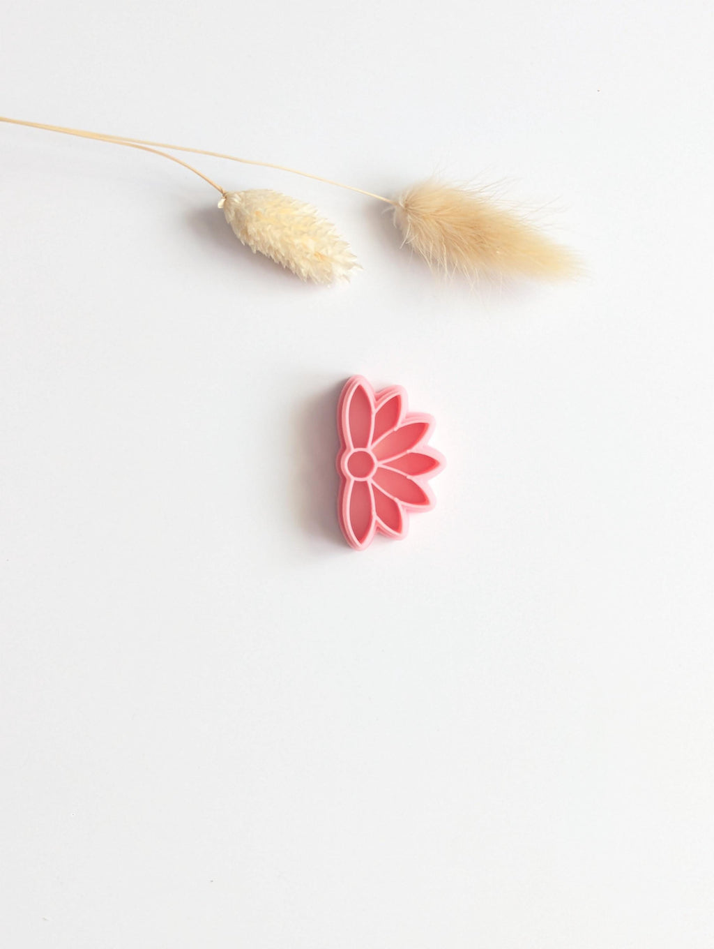 Half daisy polymer clay cutter